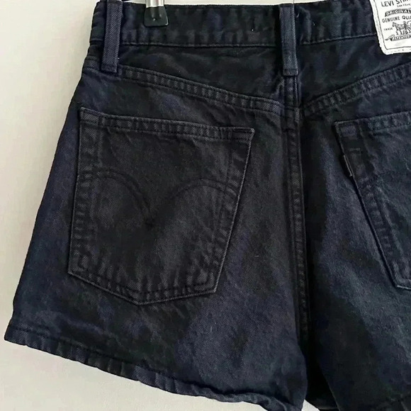 Levi’s Wellthread Collection Ribcage Short, Size 28, Black High-Waisted Shorts - Picture 16 of 16